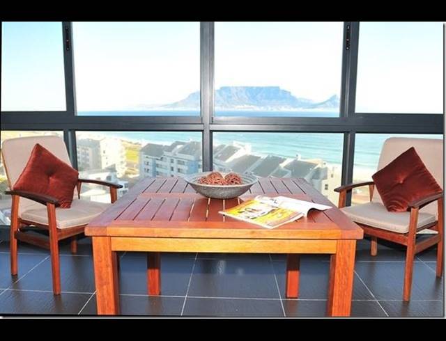2 BEDROOM APARTMENT TO LET IN BEACHFRONT
